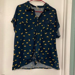 COPY - Eden & Olivia XL tie-front lemon top